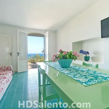 Villette La Serra Vista Mare בית נופש מרינה סרה